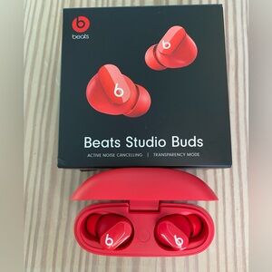 Beats Studio Buds - True Wireless Noise Cancelling Earbuds Red